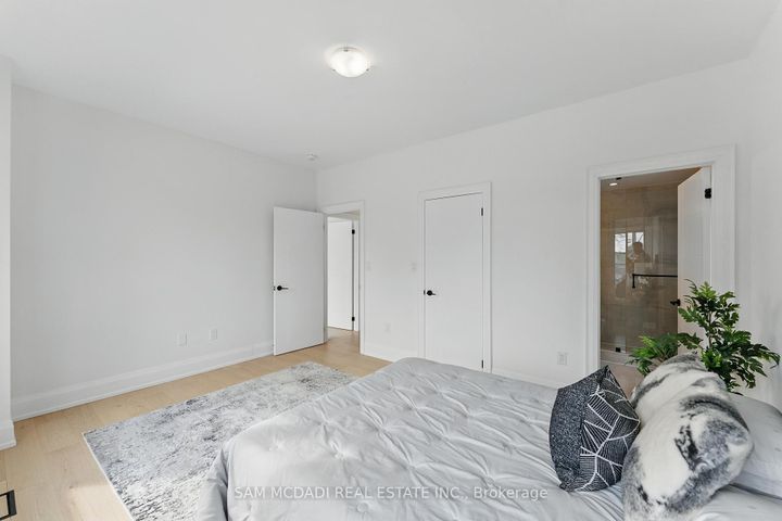 Photo 28 at 1037 Meredith Avenue, Lakeview, Mississauga