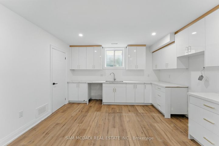 Photo 36 at 1037 Meredith Avenue, Lakeview, Mississauga