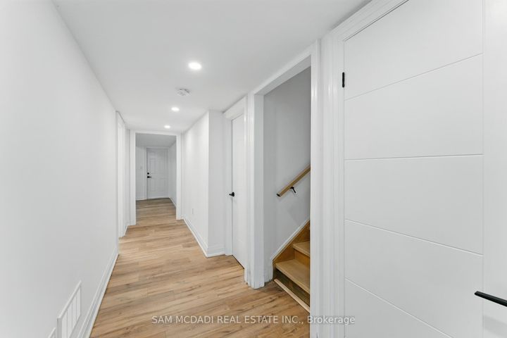 Photo 40 at 1037 Meredith Avenue, Lakeview, Mississauga