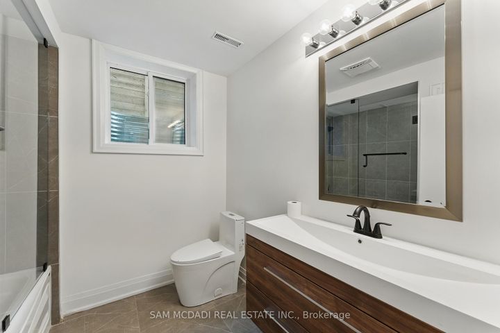 Photo 41 at 1037 Meredith Avenue, Lakeview, Mississauga