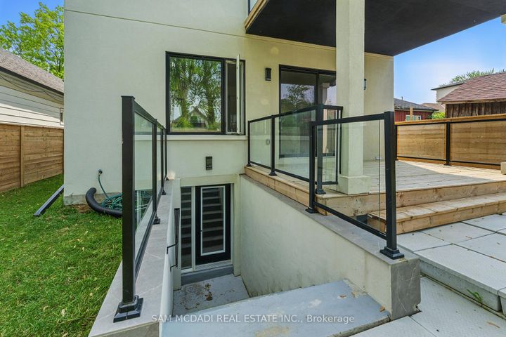 Photo 44 at 1037 Meredith Avenue, Lakeview, Mississauga