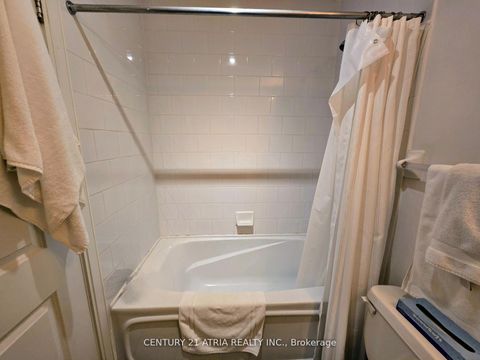 Photo 12 at 3103 - 18 Yorkville Avenue, Annex, Toronto