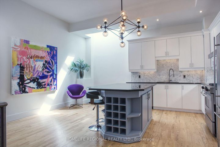 Photo 35 at 6 - 62 Claremont Street, Bellwoods, Toronto