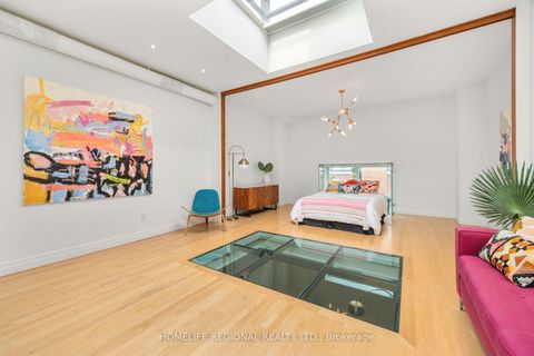 Photo 11 at 6 - 62 Claremont Street, Bellwoods, Toronto
