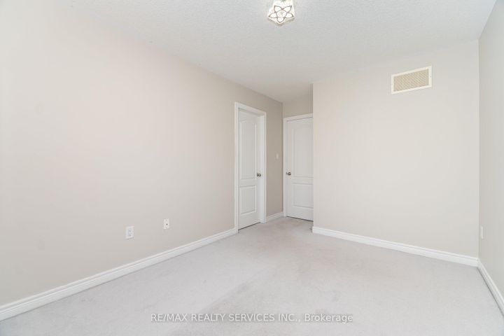 Photo 26 at 3 Napoleon Crescent, Bram East, Brampton