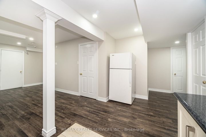 Photo 36 at 3 Napoleon Crescent, Bram East, Brampton