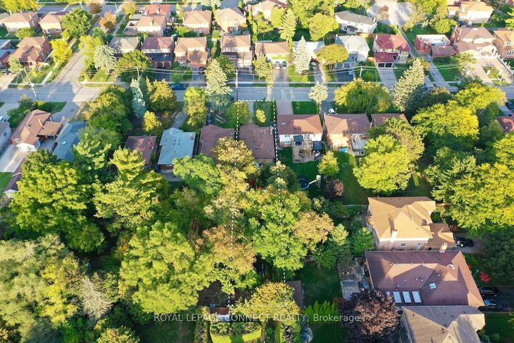 Photo 4 at 362 Morrish Road, Highland Creek, Toronto