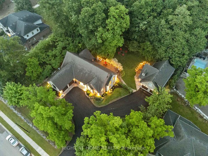 Photo 1 at 515 Hamilton Drive, Ancaster, Hamilton