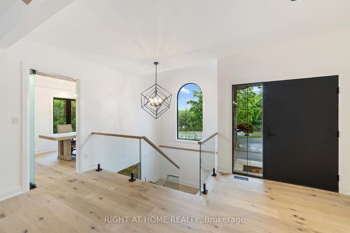 Photo 4 at 515 Hamilton Drive, Ancaster, Hamilton