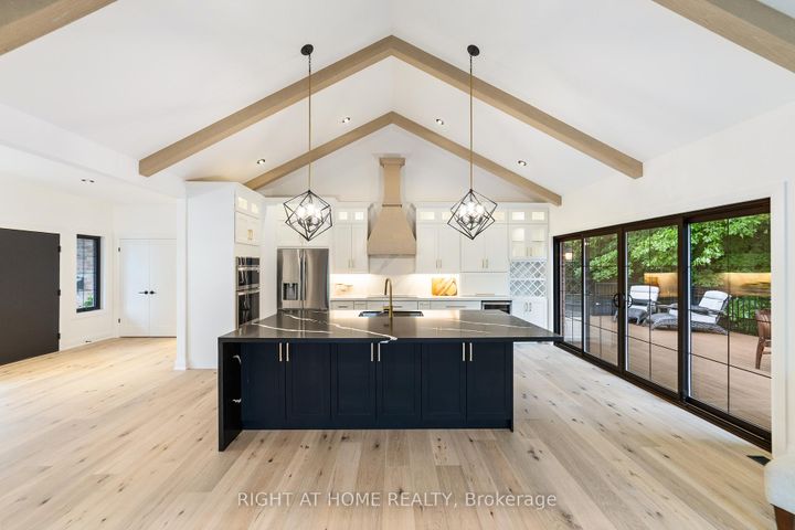 Photo 7 at 515 Hamilton Drive, Ancaster, Hamilton