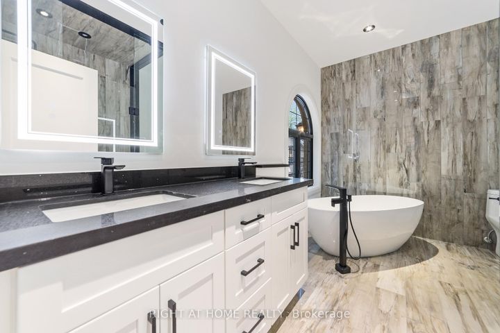 Photo 11 at 515 Hamilton Drive, Ancaster, Hamilton