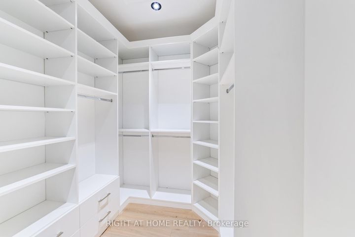 Photo 14 at 515 Hamilton Drive, Ancaster, Hamilton