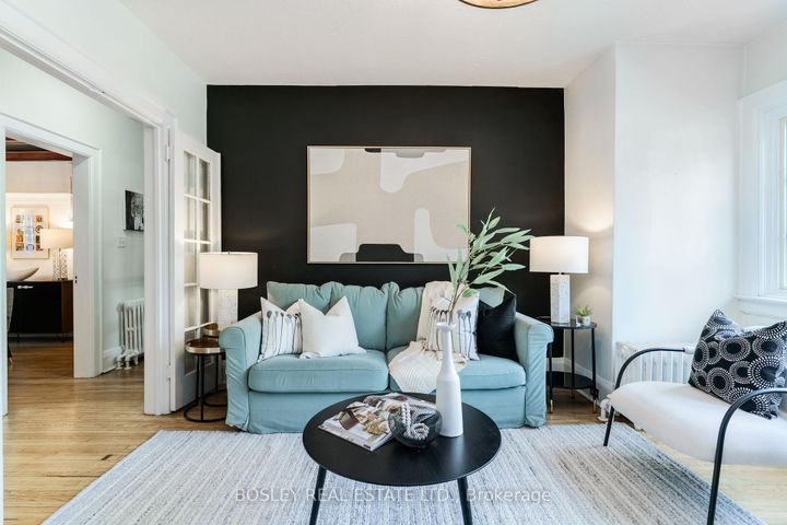 Photo 4 at 43 Eastwood Road, Woodbine Corridor, Toronto