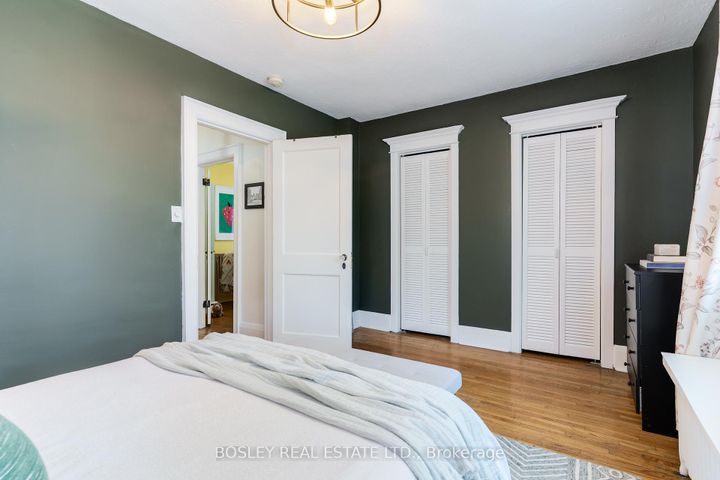 Photo 17 at 43 Eastwood Road, Woodbine Corridor, Toronto