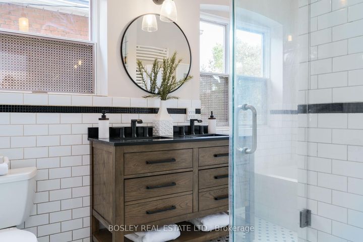 Photo 23 at 43 Eastwood Road, Woodbine Corridor, Toronto