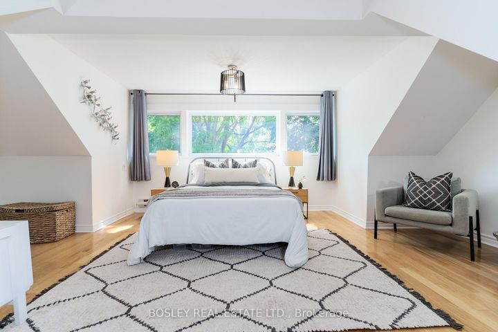 Photo 26 at 43 Eastwood Road, Woodbine Corridor, Toronto