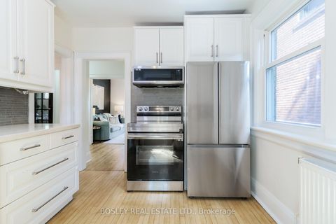 Photo 14 at 43 Eastwood Road, Woodbine Corridor, Toronto