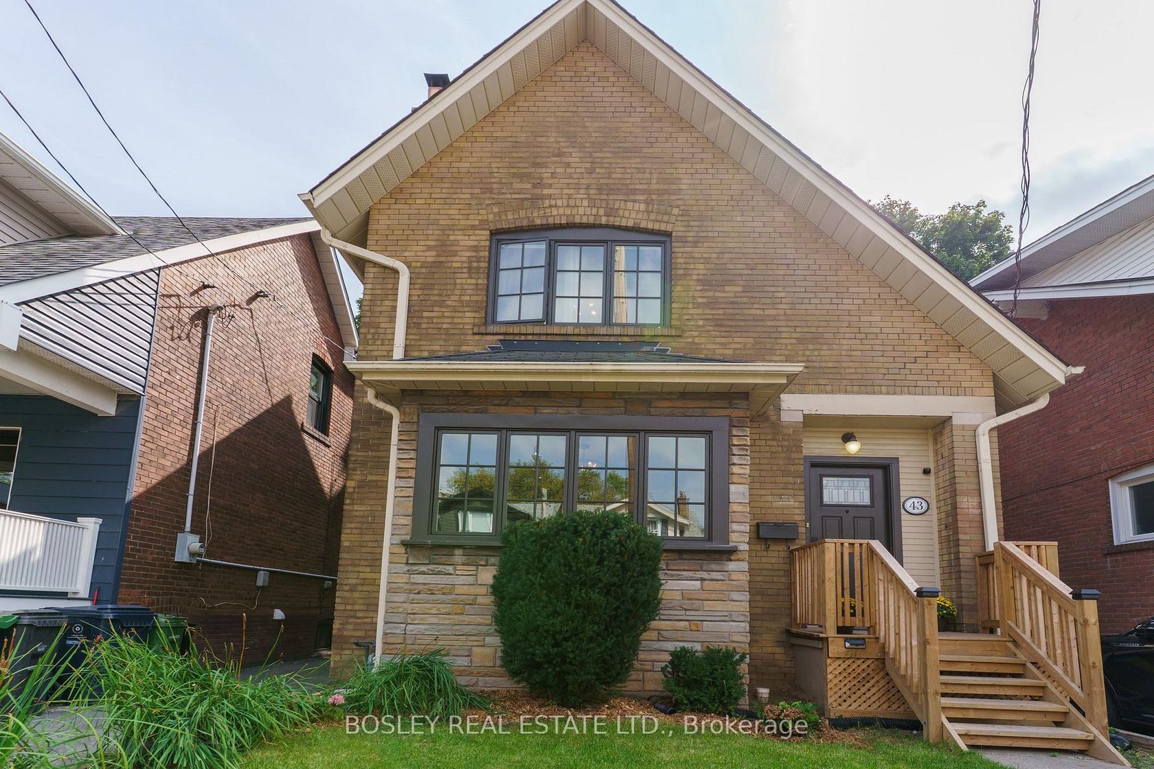 43 Eastwood Road, Woodbine Corridor, Toronto 2
