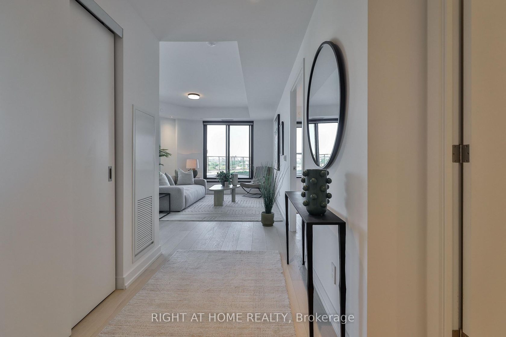 906 - 200 Sudbury Street, Little Portugal, Toronto 