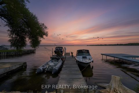 Photo 4 at 24 Lakeshore Road, Virginia, Georgina