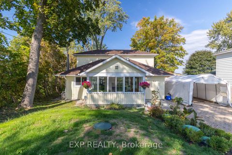 Photo 7 at 24 Lakeshore Road, Virginia, Georgina