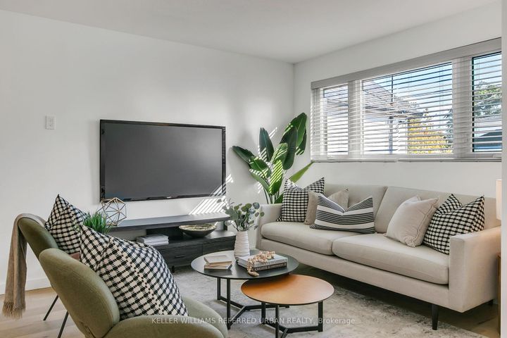 Photo 8 at 106 Leyton Avenue, Oakridge, Toronto
