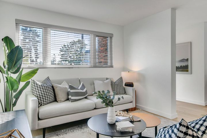 Photo 10 at 106 Leyton Avenue, Oakridge, Toronto