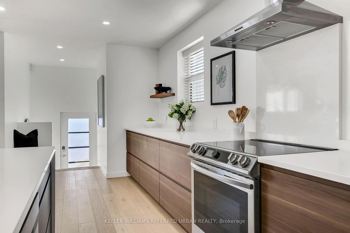 Photo 22 at 106 Leyton Avenue, Oakridge, Toronto