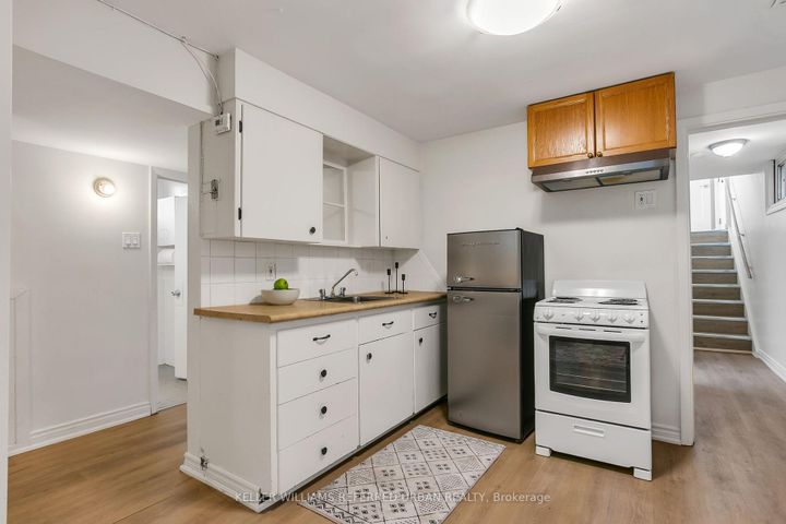 Photo 36 at 106 Leyton Avenue, Oakridge, Toronto