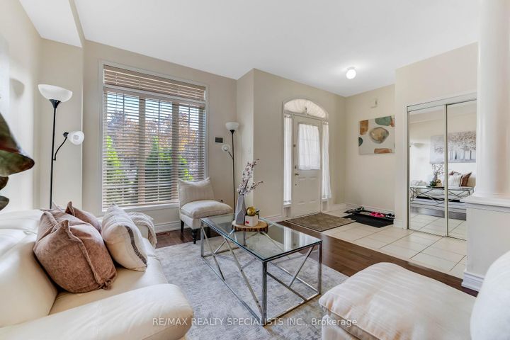 Photo 6 at 5636 Kellandy Run, Churchill Meadows, Mississauga