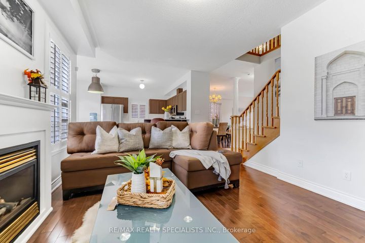Photo 13 at 5636 Kellandy Run, Churchill Meadows, Mississauga