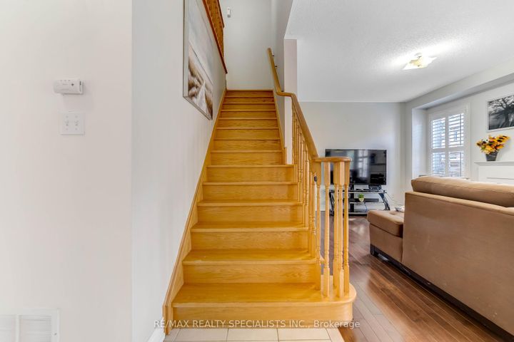 Photo 14 at 5636 Kellandy Run, Churchill Meadows, Mississauga