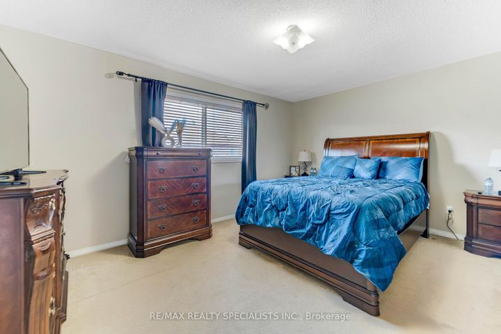 Photo 16 at 5636 Kellandy Run, Churchill Meadows, Mississauga