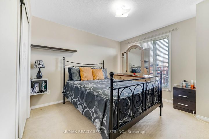Photo 20 at 5636 Kellandy Run, Churchill Meadows, Mississauga