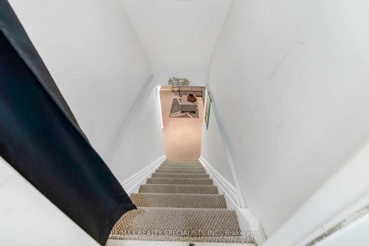 Photo 25 at 5636 Kellandy Run, Churchill Meadows, Mississauga