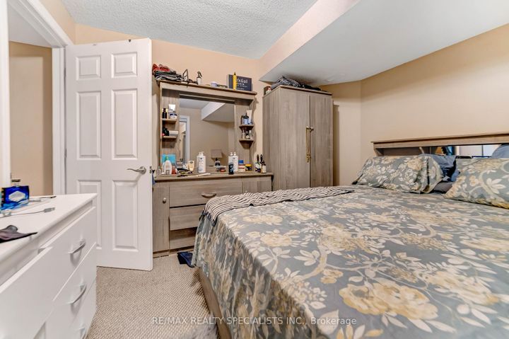 Photo 28 at 5636 Kellandy Run, Churchill Meadows, Mississauga