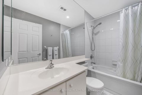 Photo 12 at 812 - 168 Simcoe Street, Waterfront Communities C1, Toronto