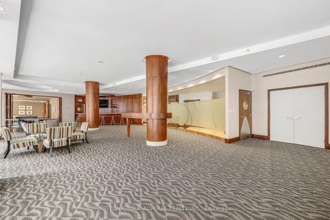 Photo 18 at 812 - 168 Simcoe Street, Waterfront Communities C1, Toronto