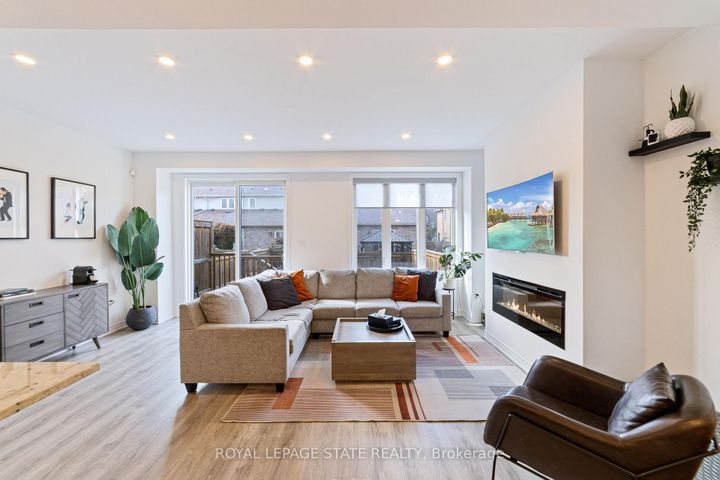 Photo 1 at 43 - 1890 Rymal Road E, Stoney Creek, Hamilton