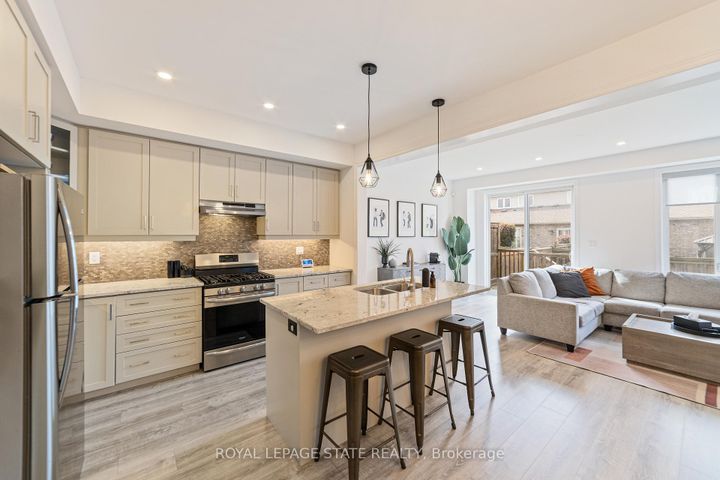Photo 7 at 43 - 1890 Rymal Road E, Stoney Creek, Hamilton