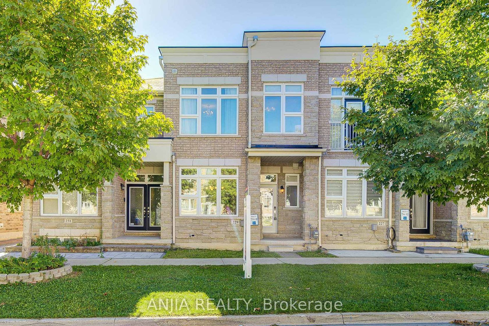 229 South Unionville Avenue, South Unionville, Markham 2