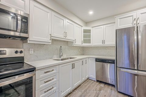 Photo 4 at 18 - 81 Irwin Road, Old Rexdale, Toronto
