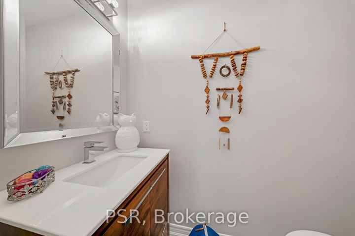 Photo 20 at 108 Villandry Crescent, Maple, Vaughan