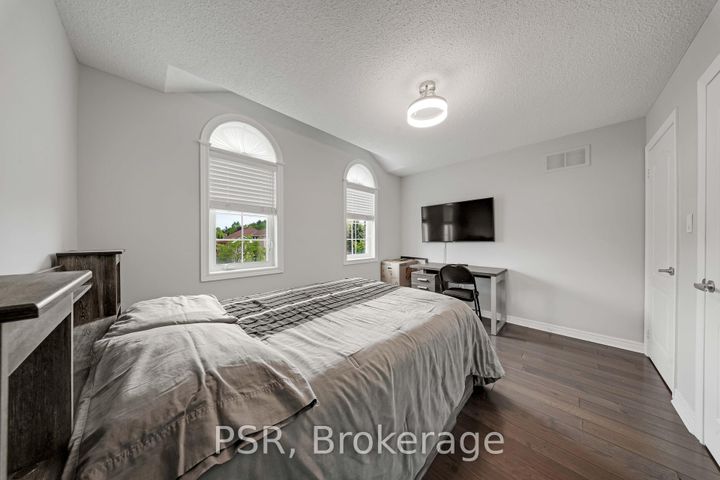 Photo 30 at 108 Villandry Crescent, Maple, Vaughan