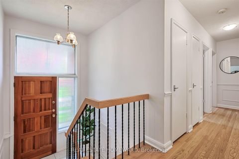Photo 1 at 8 Burnview Crescent, Woburn, Toronto