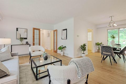 Photo 5 at 8 Burnview Crescent, Woburn, Toronto