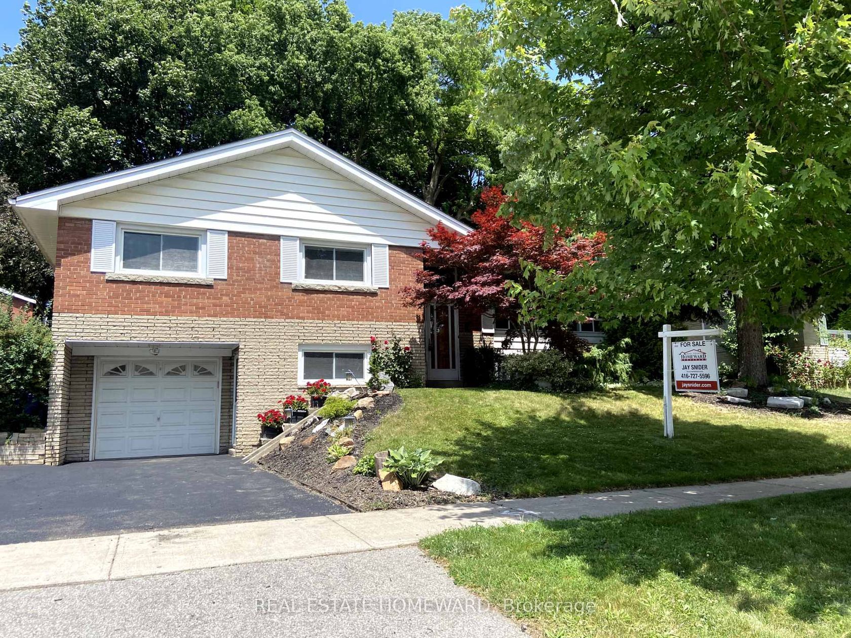 8 Burnview Crescent, Woburn, Toronto 2