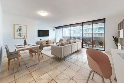 Photo 1 at 1510 - 720 Spadina Avenue, University, Toronto