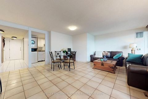 Photo 7 at 1510 - 720 Spadina Avenue, University, Toronto