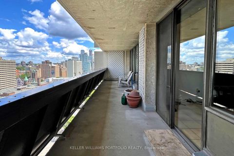Photo 17 at 1510 - 720 Spadina Avenue, University, Toronto